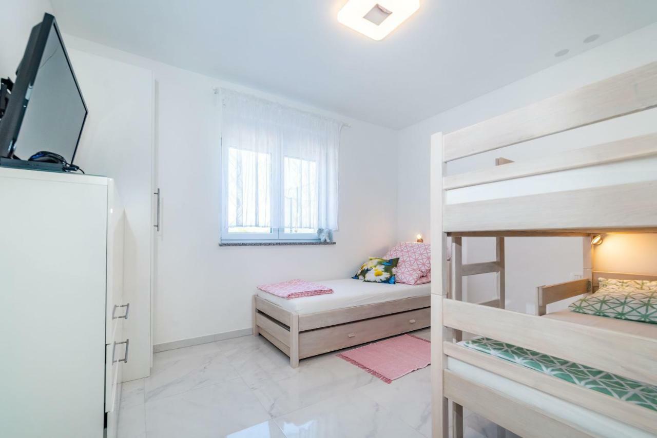 Holiday Home Gabriella Poljica  Екстериор снимка