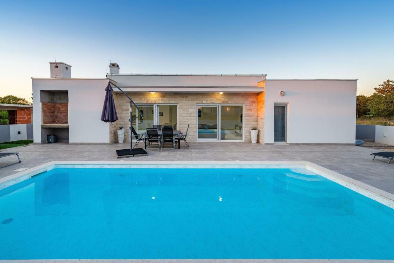 Holiday Home Gabriella Poljica  Екстериор снимка